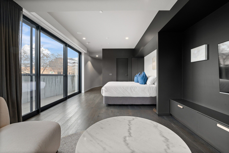 Room 3, Braddon Studio With Communal BBQ, Canberra