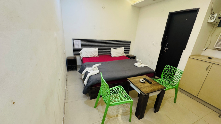 Room 2, Starkey Inn, Gurgaon