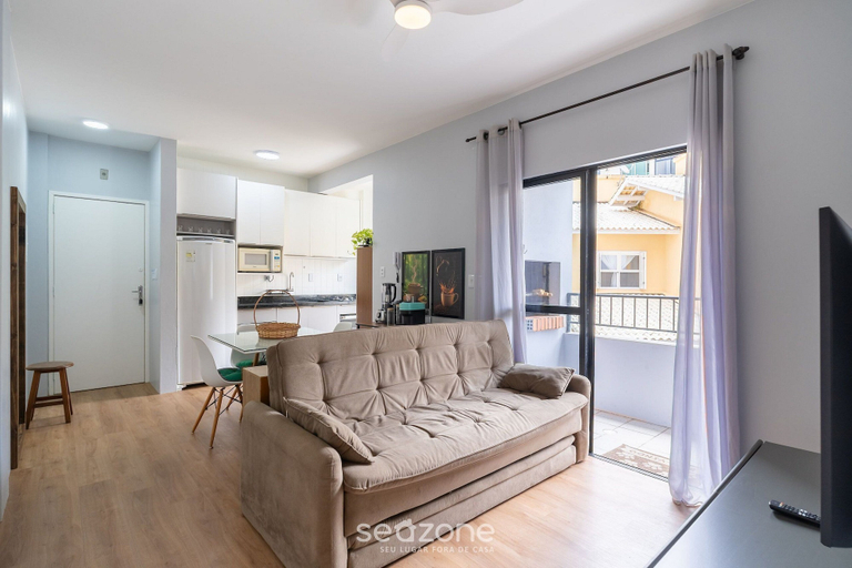 Living area, 1-br APT w/ Bbq, 800m From the Sea Dfc0101, Florianopolis