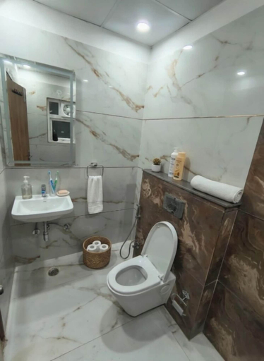 Bathroom 4, Expo Residency Inn, Gautam Buddha Nagar