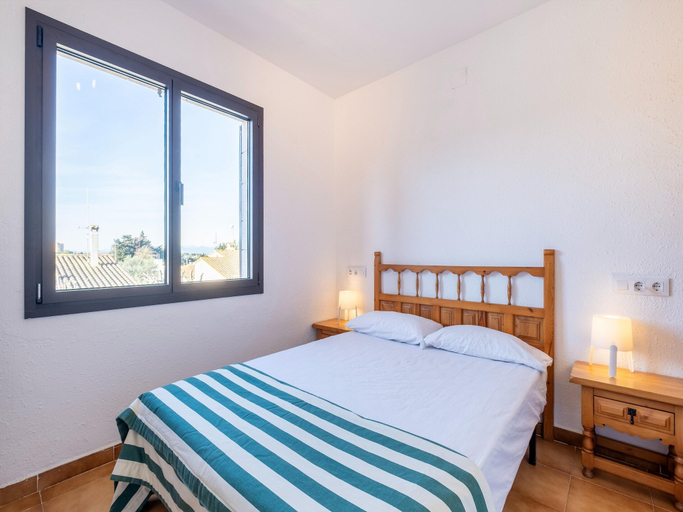 Bedroom 2, House in Catalonia Near the Sea, Girona