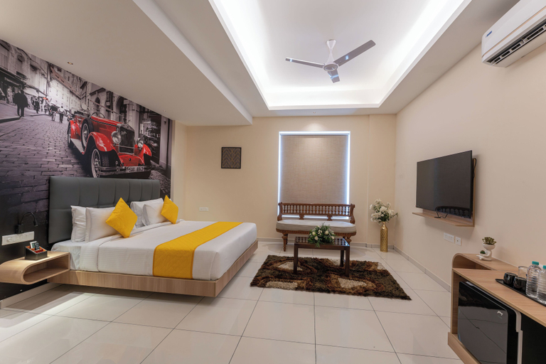 Room 5, Hotel Rivido Near Manyata Tech park, Bangalore