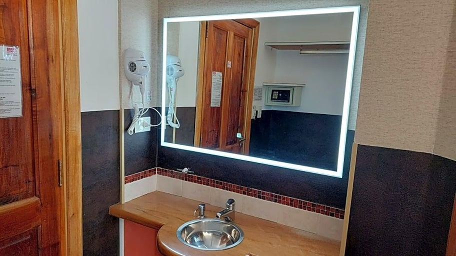Bathroom 4, Meulen Hosteria y Apart, Lago Argentino