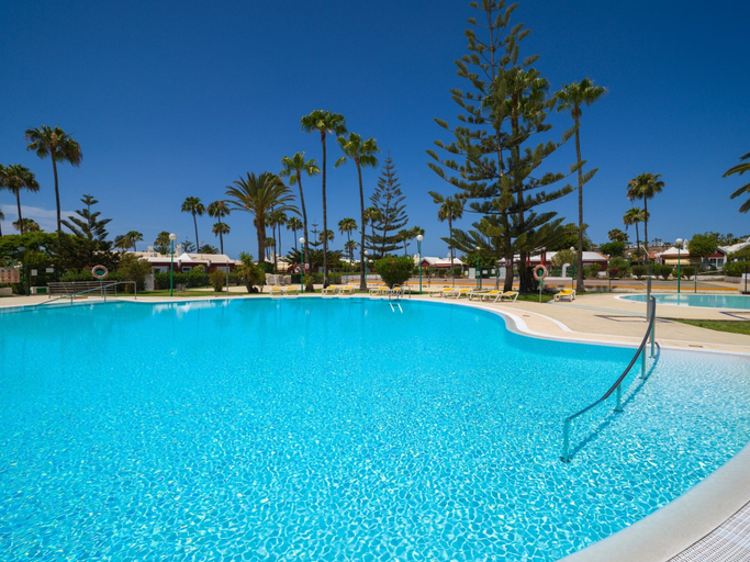 Pool 2, Bungalow in San Bartolome de Tirajana, Las Palmas