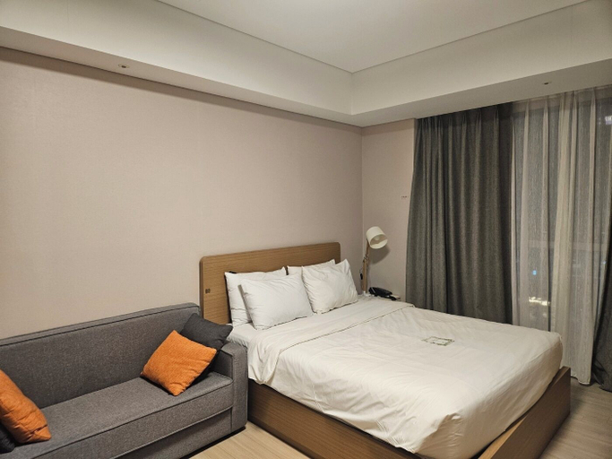 Bedroom 3, Incheon Airport Global Hotel & Suites, Jung