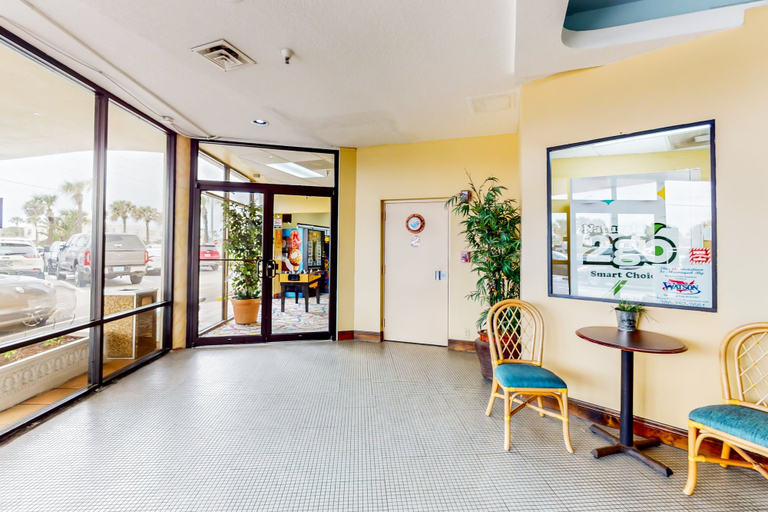 Interior 2, Harbour Beach Resort 518, Volusia