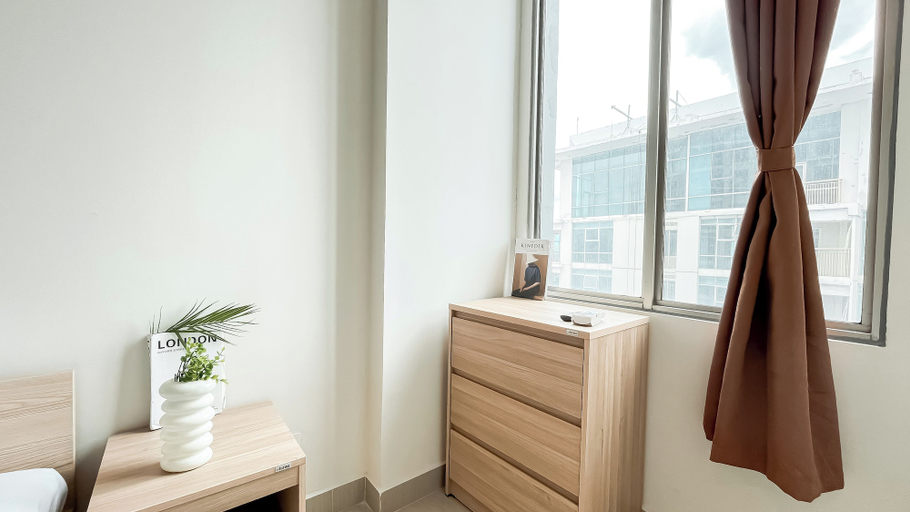 Room 2, Homey Studio At Tamansari Iswara Apartment, Bekasi