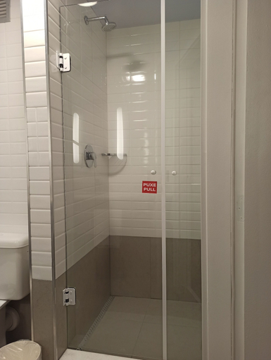 Bathroom 3, ibis Porto Alegre Aeroporto, Porto Alegre