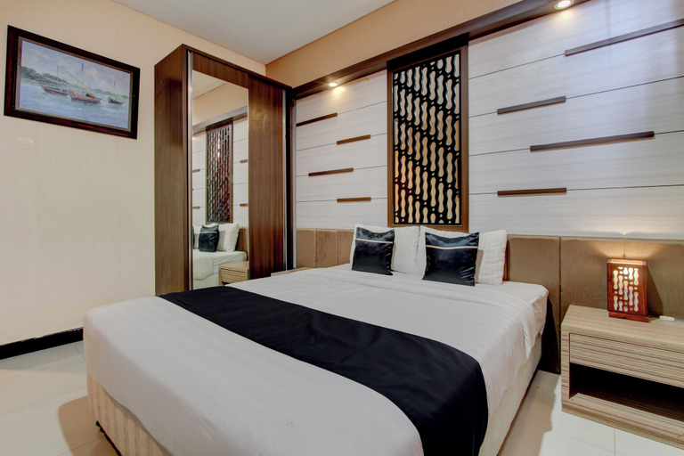 Room 3, Collection O near Stadion Manahan, Solo
