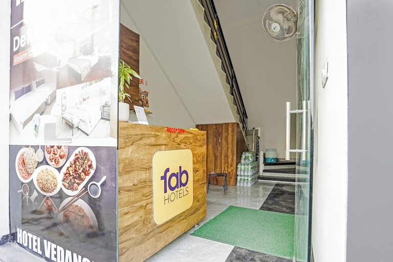 Reception 3, Fabhotel Vedansh, Indore