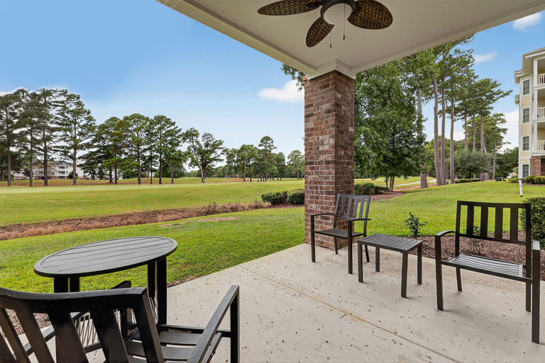 Primary image, Magnolia Pointe Luster Leaf 4882-104, Horry