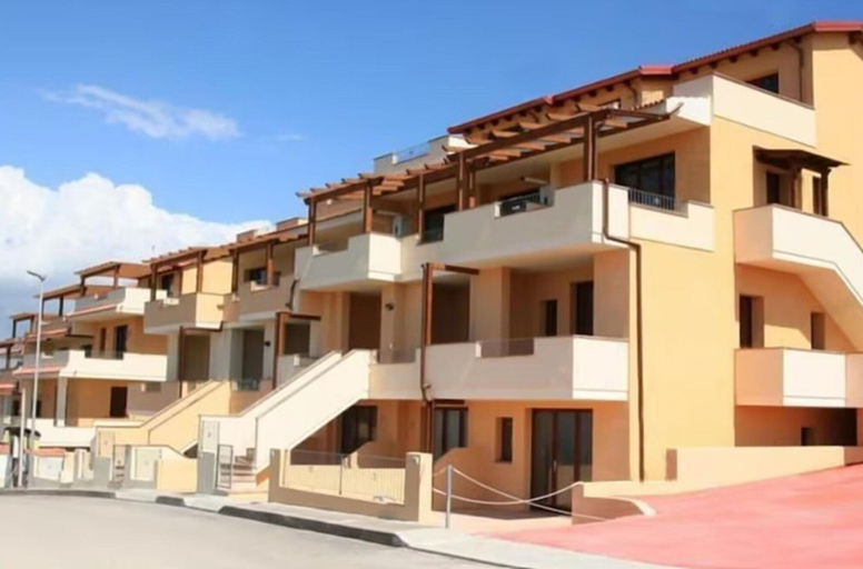 Exterior 4, Apartment in With Swimming Pool and sea View, Sassari