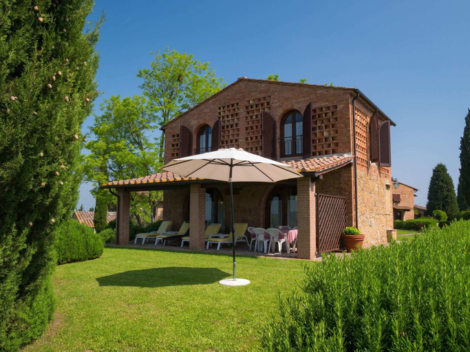 Exterior 4, Montaione Charm: Spacious Haven, Florence
