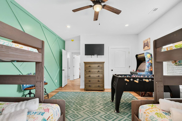 Room 4, New Listing Luxury House 5 Min Walk to Beach, Brunswick
