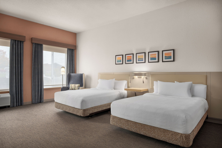 Bedroom 4, Hilton Garden Inn Wooster, Wayne