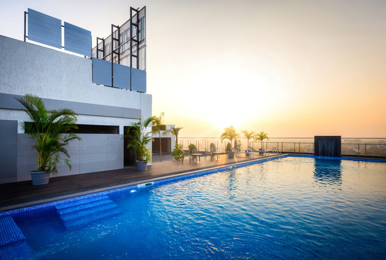Rooftop pool 3, Effotel By Sayaji Sangli, Sangli