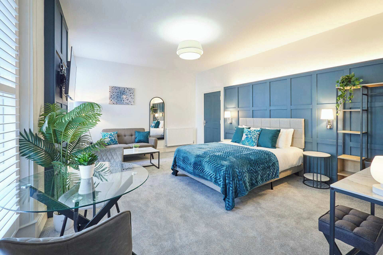 Room 1, Host Stay The Langley Hotel Apartment 6, North Yorkshire