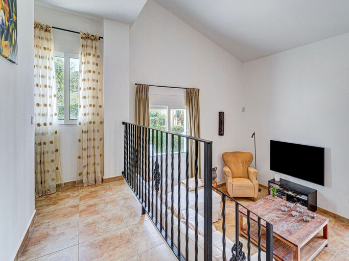 Living area 3, Villa in Oliva Near Platja D'oliva Beach, Valencia