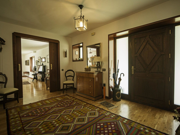 Others 4, Chalet in Vielha near Baqueira Ski Resort, Lleida