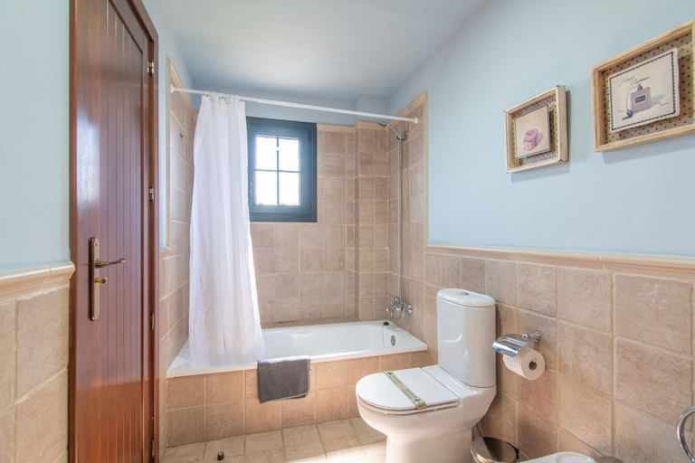 Bathroom 3, Apartment by Isla Canela Golf, Huelva