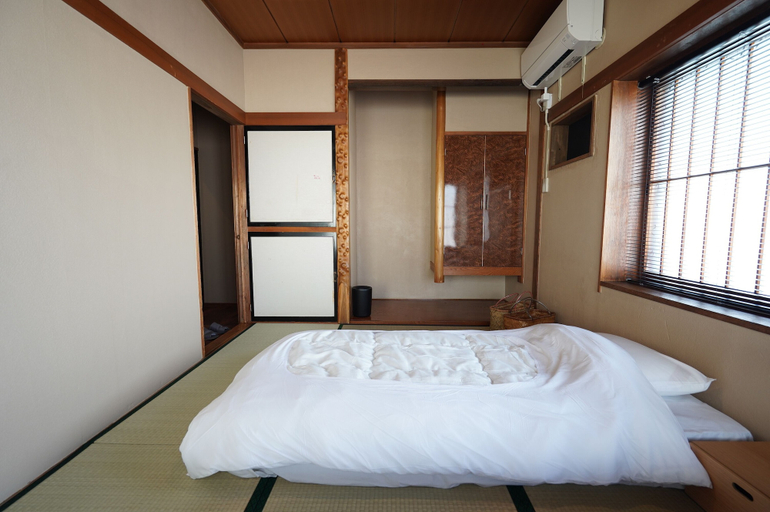 Room 4, YADOYA GONDO aioi, Nagano