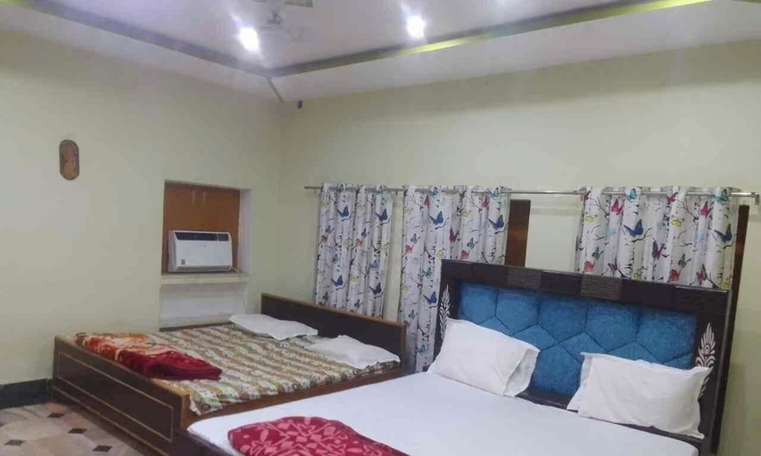 Room 4, Maa Annapurna grand guests house, Varanasi