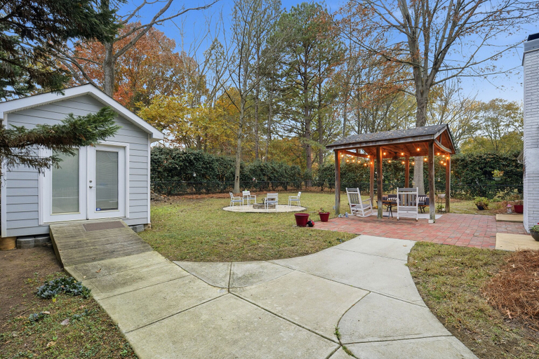 Terrace/patio 3, Shadowlake 4BR House, Mecklenburg