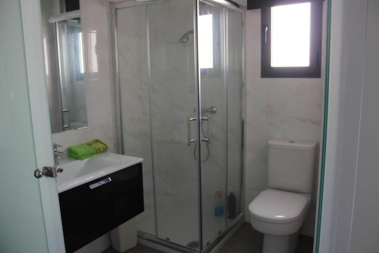 Bathroom 4, Cozy Orihuela Stay for 5, Alicante
