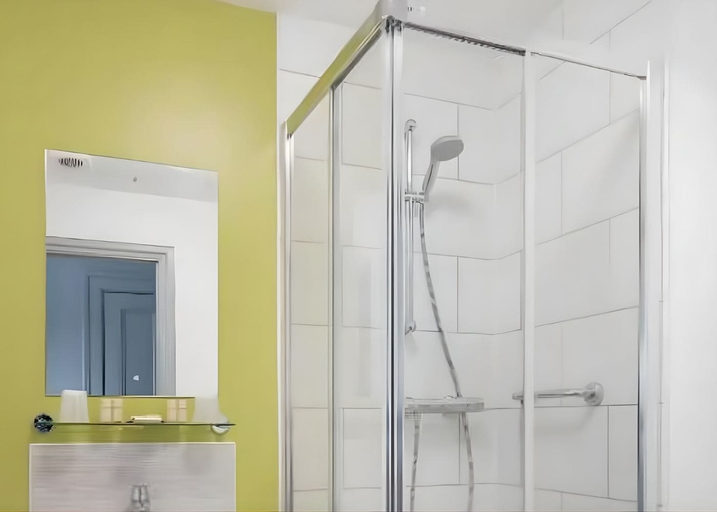 Bathroom 3, The Valley of Rocks Hotel, Devon