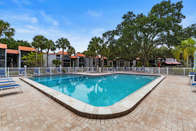 Interior 2, Midnight Cove II - Doveplum, Sarasota