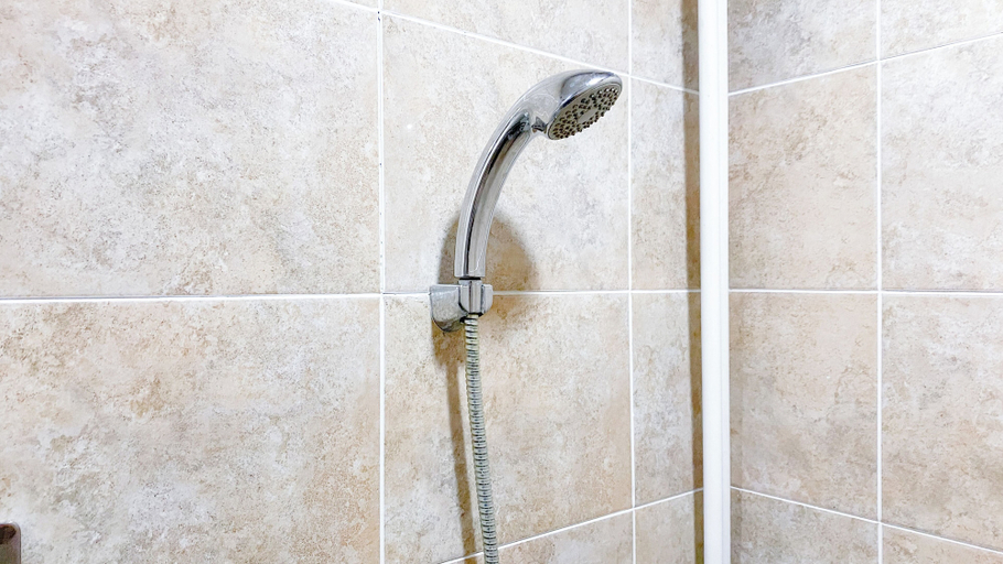 Bathroom 2, Cozy 2Br At Kemang Village Apartment, Jakarta Selatan
