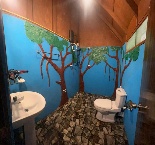Bathroom 3, Sigiri aliya tree house, Dambulla