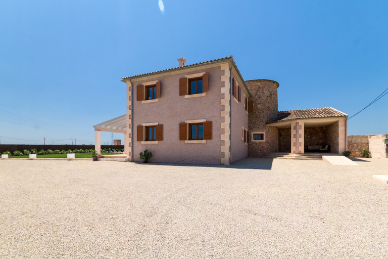 Exterior 5, Villa in Spain With Private Pool & Beaches Nearby, Baleares