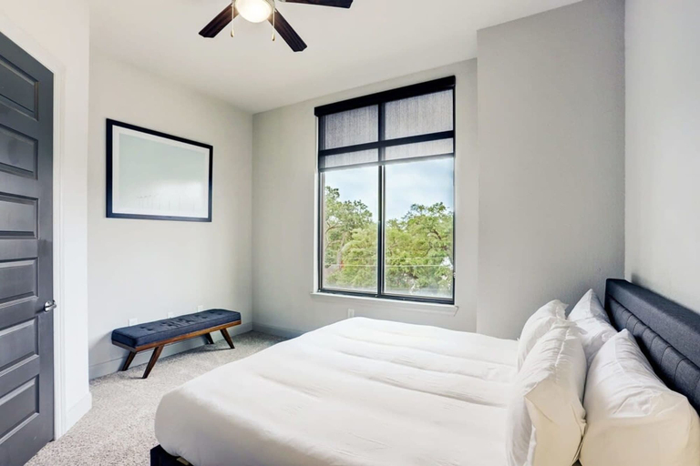 Room 5, Jade At Millennium - 3 Bed Apt in Houston, Houston