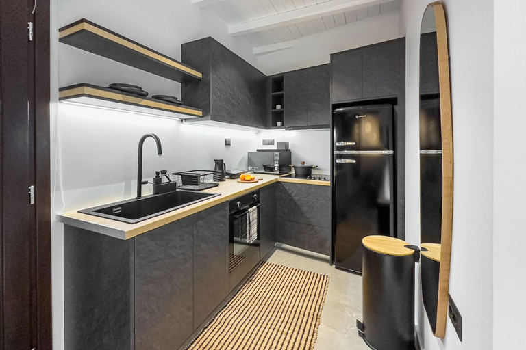 Room 3, Stema Suite 2, South Aegean