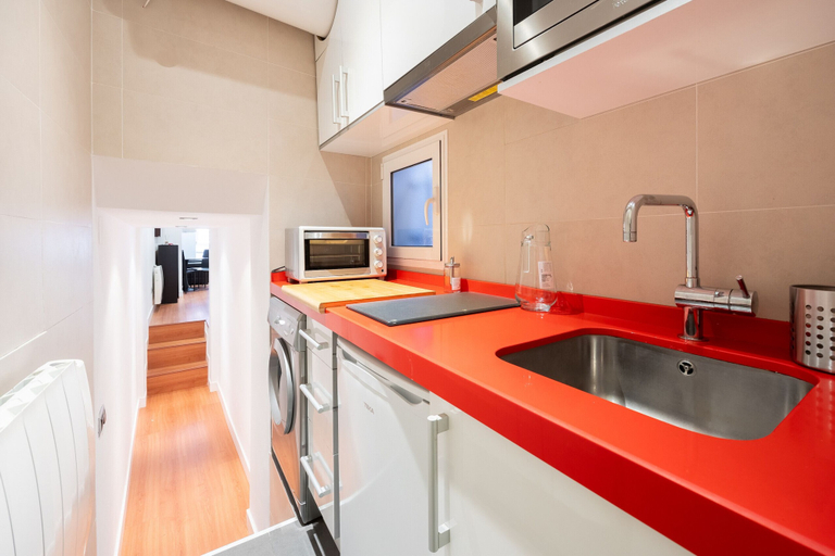 Room 5, Studio in Barrio de las Letras Work or Study, Madrid