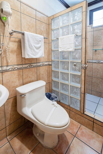 Bathroom, Hotel Casa Roland San Jose, Escazú