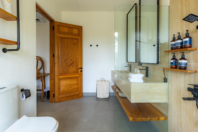 Bathroom 3, Como Villa by Betterplace, Gianyar