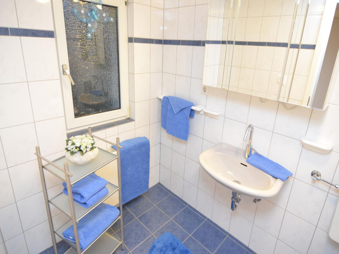 Bathroom 2, Ferienwohnung in der Nahe des Skigebietes, Hochsauerlandkreis