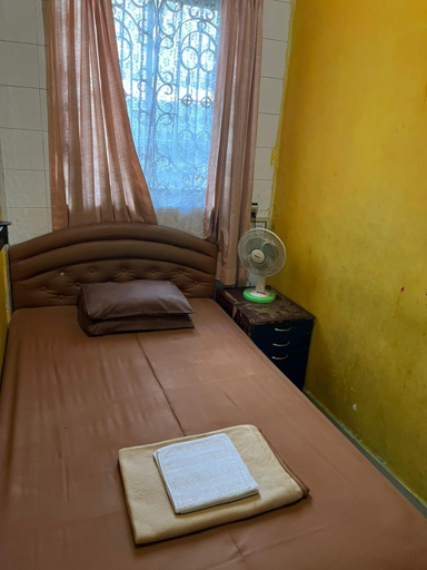 Bedroom 4, Sriwijaya budget hotel near Malioboro 1, Yogyakarta