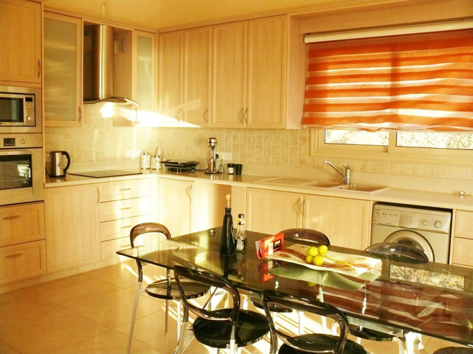 3, Happy Trails Pomos Panoramic Villa