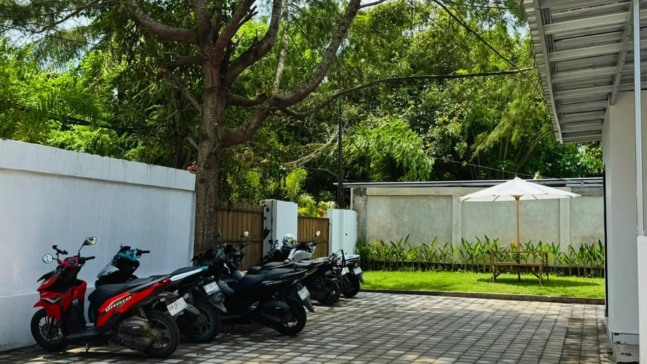 Parking lot, Pulau Indah Lombok Hotel, Lombok