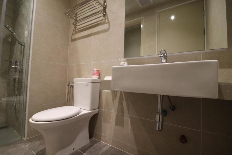 Bathroom 5, Mykey Bali B-07-01 Melaka City, Malacca City