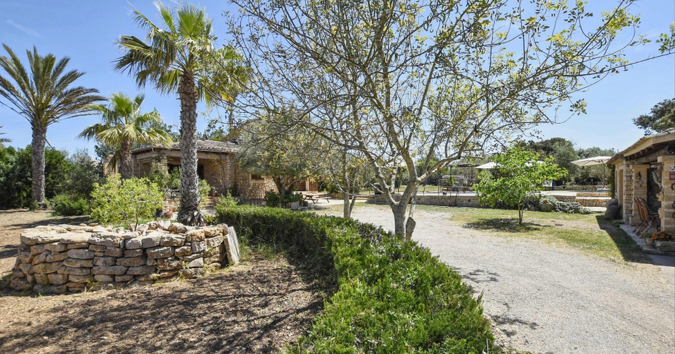 Garden 3, Nice Holiday Home With Private Pool, Baleares