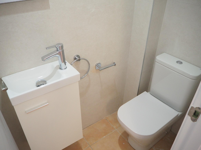 Bathroom 3, Apartamento reformado a 1 minuto de la playa, Girona