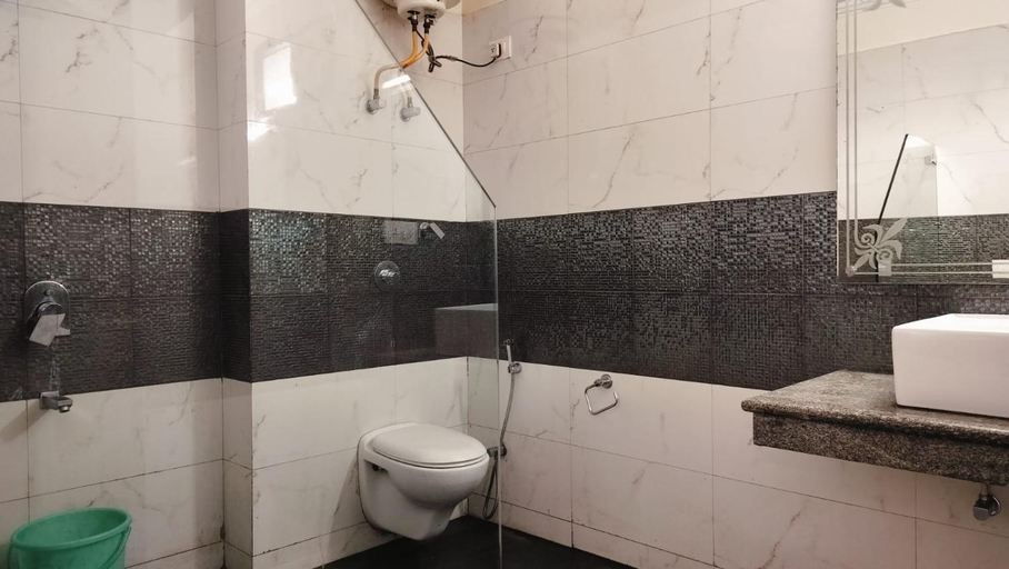 Bathroom 2, Mcleodgunj Mountain view, Kangra