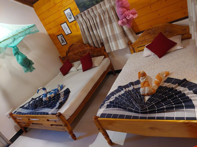 Bedroom 3, Dot's bey beach cabanas, Trincomalee Town and Gravets