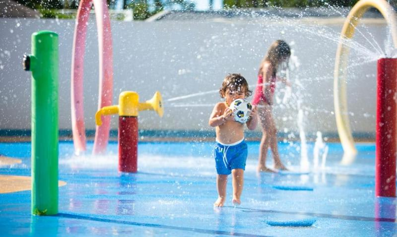 Others 5, Camping Officiel Siblu Les Embruns, Gironde