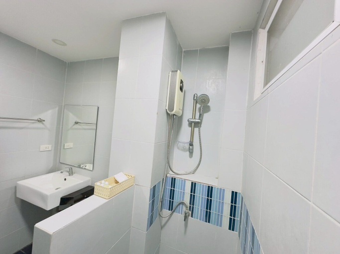 Bathroom 4, Phuranya Resort, Pak Chong