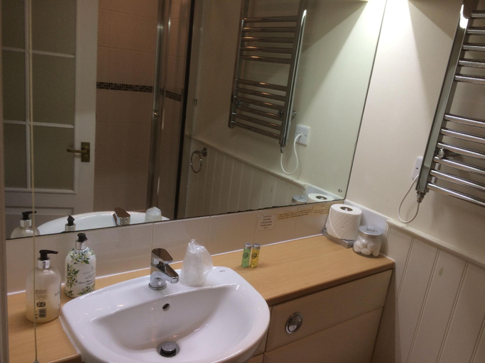 Bathroom 3, The Manor Hotel, Dorset